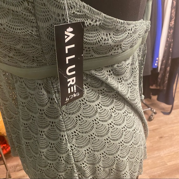 Olive two piece swim wear - Picture 3 of 5